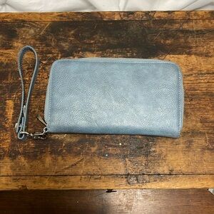 Brand new all about the Benjamin’s wallet. Thirty one